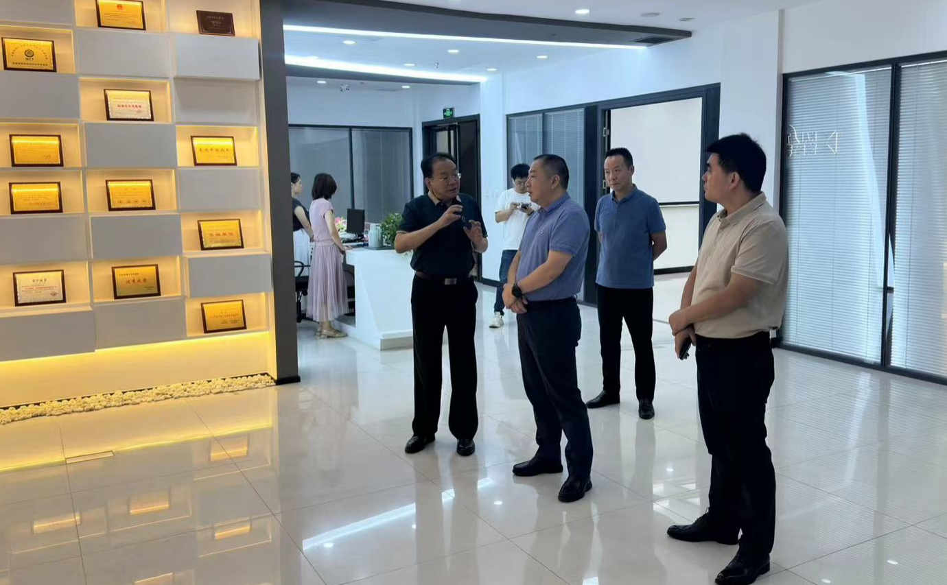 深圳市福田區政府領導一行蒞臨凱星公司考察交流